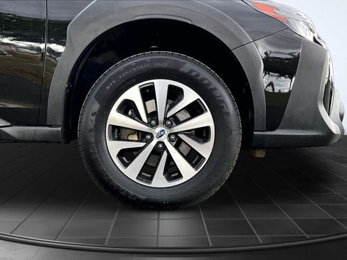 Used 2024 Subaru Outback Premium AWD/4WD image 34