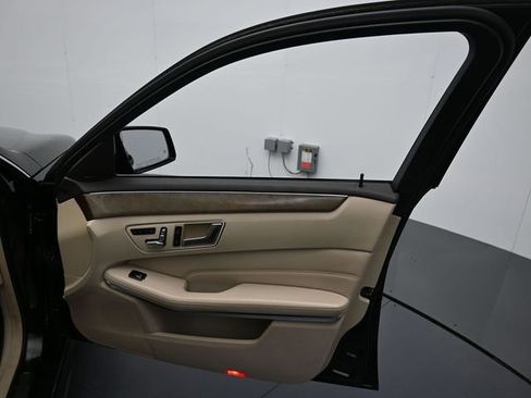 Used 2014 Mercedes-Benz E 350 E 350 image 26