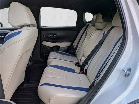 Used 2025 Acura ADX A-Spec image 17