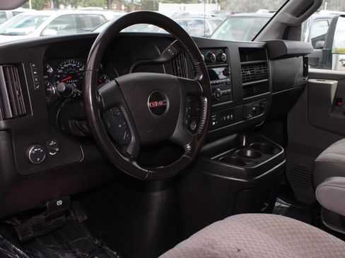 Used 2021 GMC Savana 4500 w/ Power Convenience Package RWD image 7