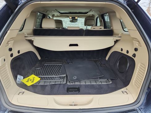 Used 2020 Jeep Grand Cherokee Limited w/ Luxury Group II image 13