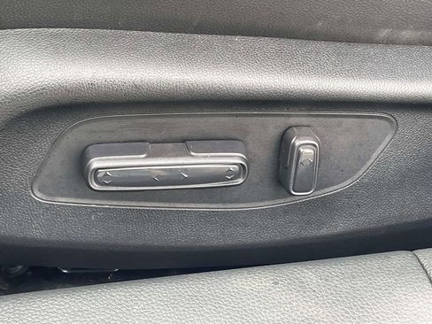 Used 2023 Honda Civic Touring image 7