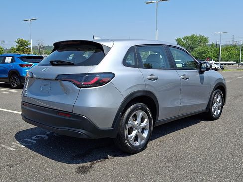 Certified 2024 Honda HR-V LX image 6
