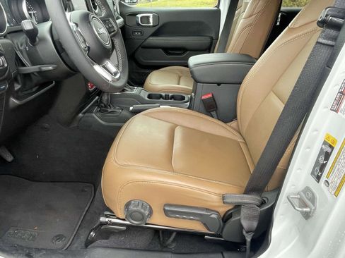 Used 2023 Jeep Wrangler Unlimited Rubicon 4xe w/ Safety Group image 16