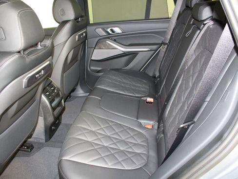 New 2026 BMW X5 xDrive50e image 13