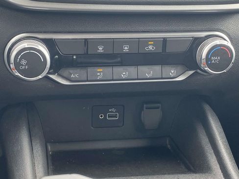 Used 2024 Nissan Altima 2.5 S FWD image 26