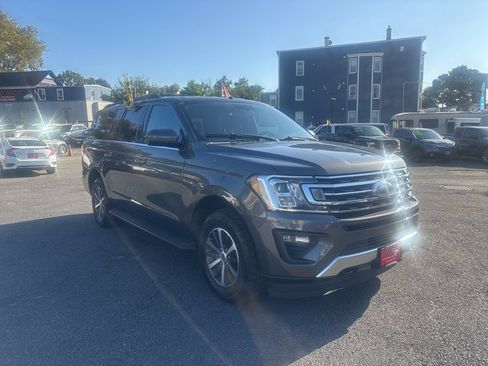 Used 2019 Ford Expedition Max XLT AWD/4WD image 3