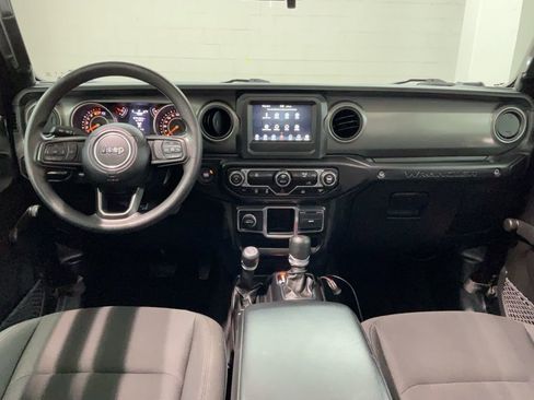 Used 2023 Jeep Wrangler Sport AWD/4WD image 6