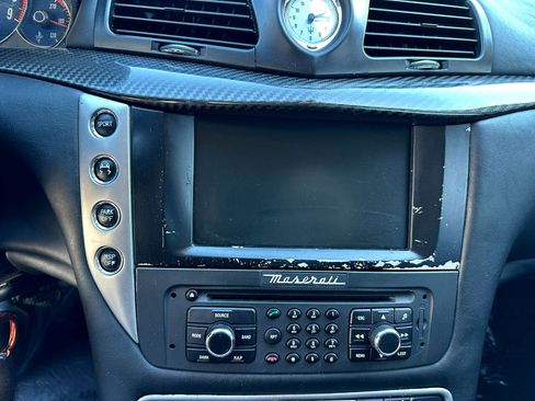 Used 2011 Maserati GranTurismo S image 33