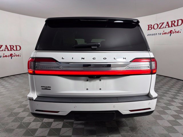 Used 2021 Lincoln Navigator Black Label w/ Special Edition Package AWD/4WD image 12