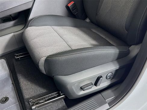New 2026 Nissan Rogue SV FWD image 19