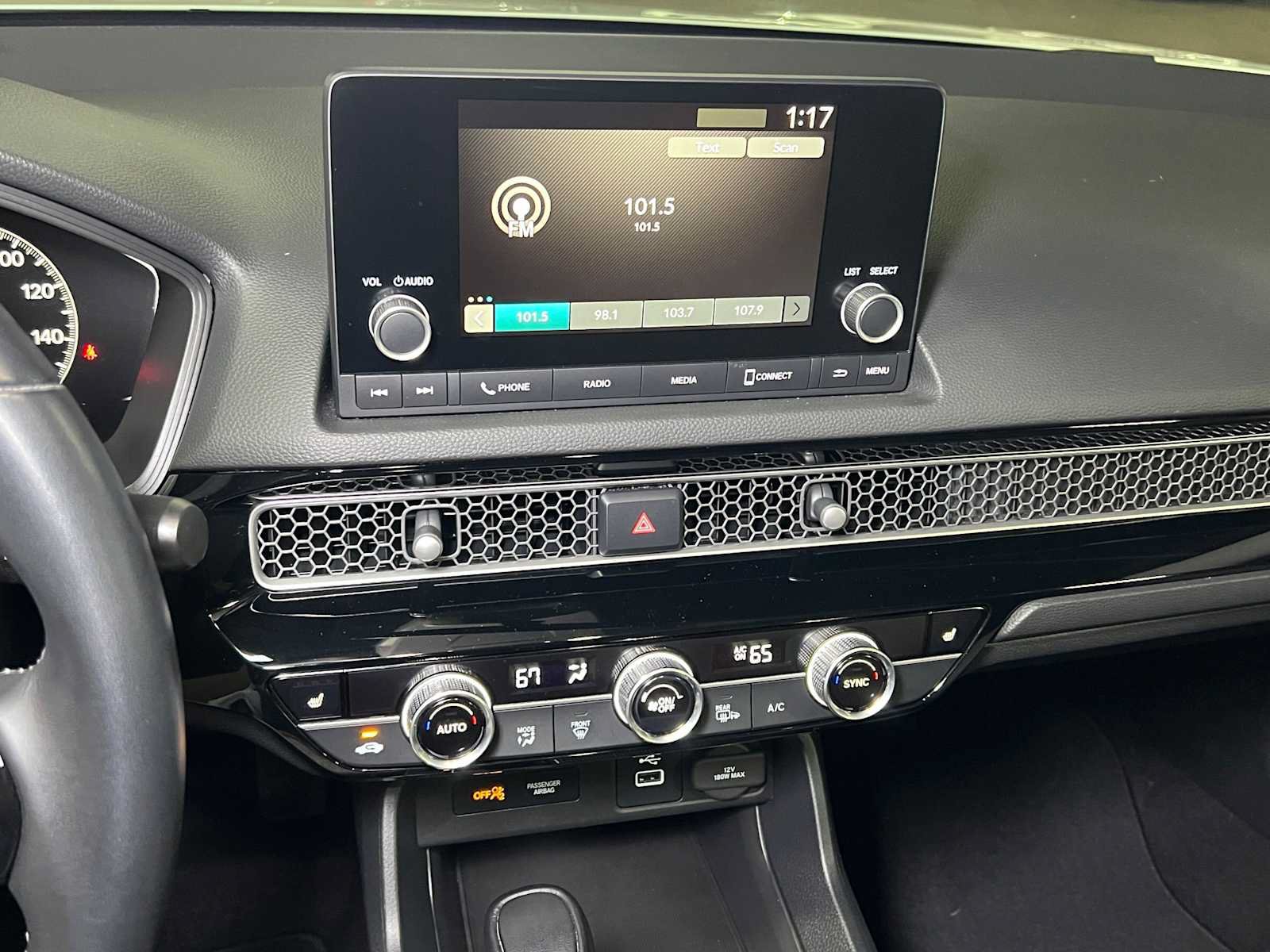 Used 2022 Honda Civic EX image 29