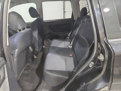 Used 2014 Subaru Forester 2.5i AWD/4WD image 23