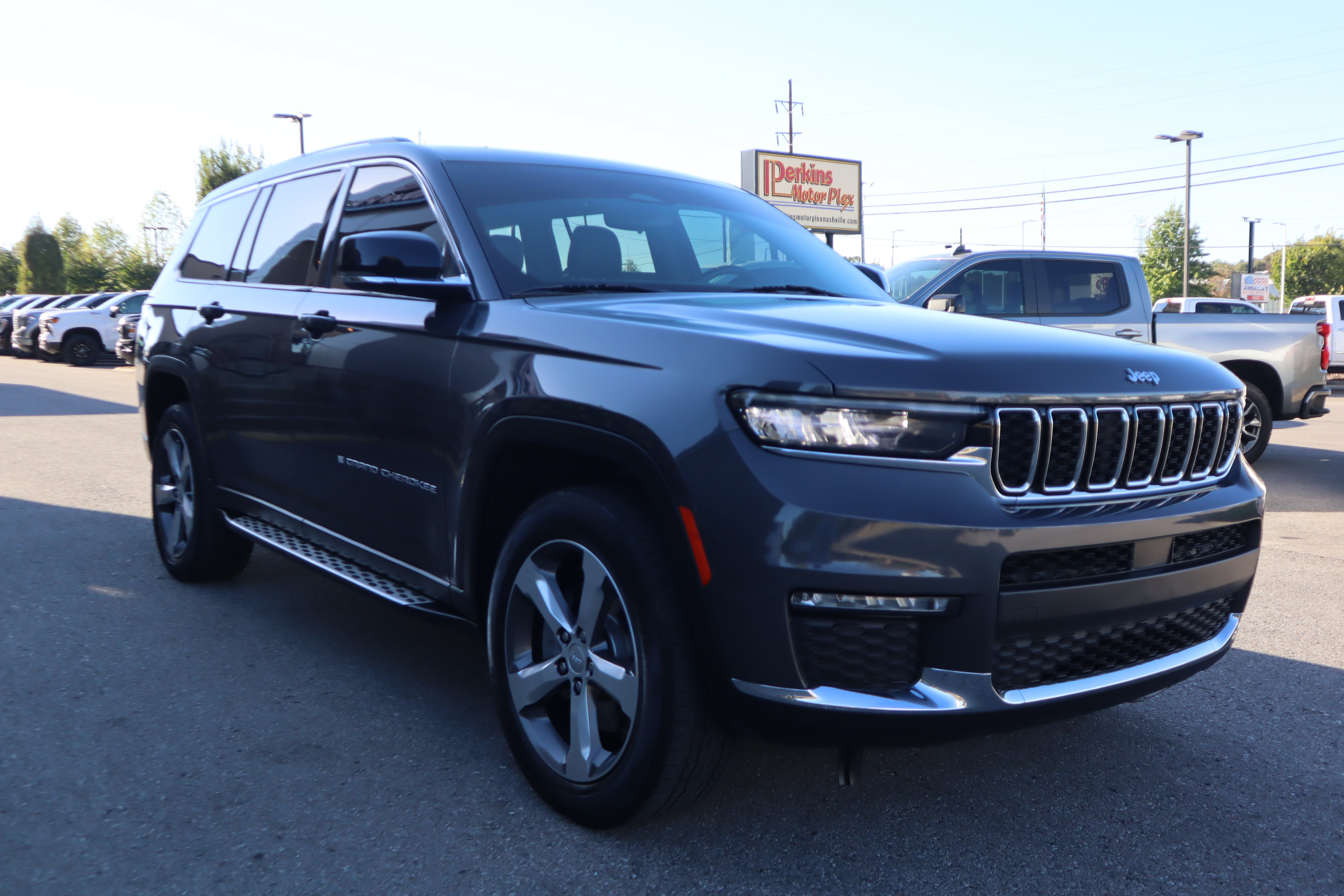 Used 2021 Jeep Grand Cherokee L Limited AWD/4WD image 5