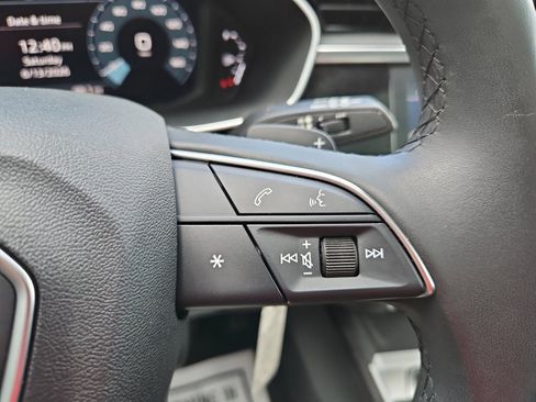 Used 2025 Audi Q3 2.0T Premium AWD/4WD image 15