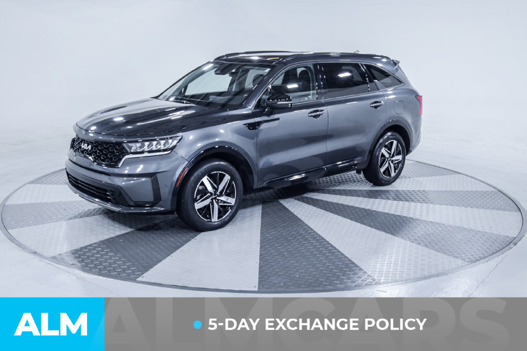 Used 2023 Kia Sorento S w/ Panoramic Sunroof Package FWD image 3