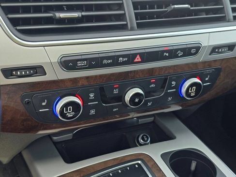 Used 2018 Audi Q7 2.0T Premium Plus w/ Premium Plus Package AWD/4WD image 37
