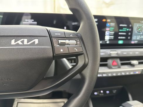Certified 2025 Kia K4 LXS image 18