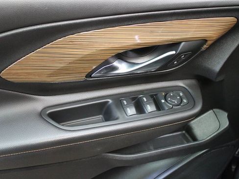 Used 2021 GMC Terrain SLE image 12