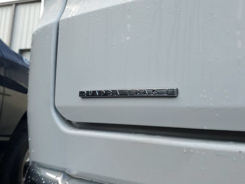 Used 2023 Jeep Wagoneer L Series II AWD/4WD image 7