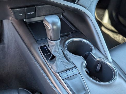 Used 2023 Toyota Camry SE image 16