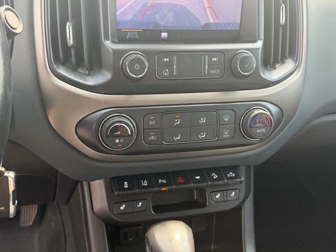 Used 2022 Chevrolet Colorado Z71 w/ Trail Boss Package AWD/4WD image 23