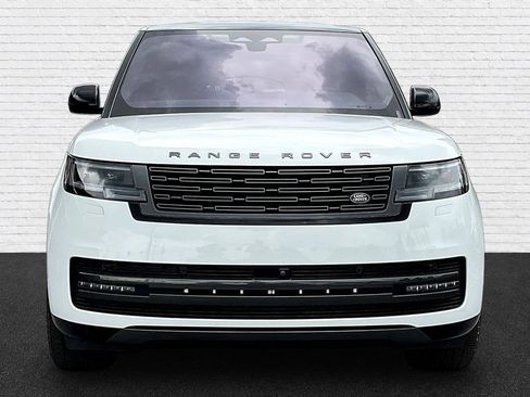 Used 2023 Land Rover Range Rover SE AWD/4WD image 2