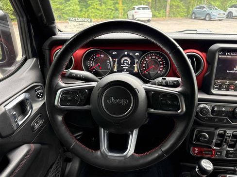 Used 2019 Jeep Wrangler Unlimited Rubicon AWD/4WD image 17