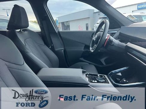 Used 2025 BMW X3 M50 w/ Premium Package image 5