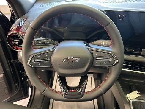 Used 2025 Chevrolet Equinox RS w/ Convenience Package III image 16