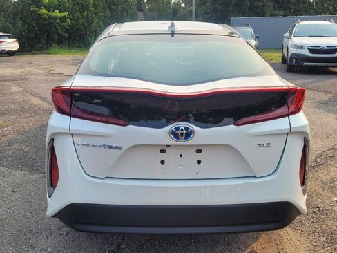 Used 2022 Toyota Prius Prime XLE FWD image 7