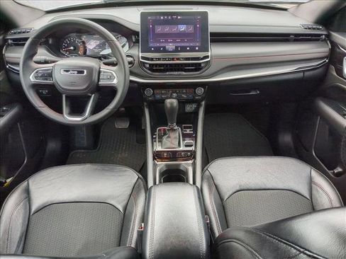 Used 2024 Jeep Compass Trailhawk image 21