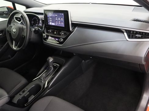 Certified 2025 Toyota Corolla SE FWD image 33