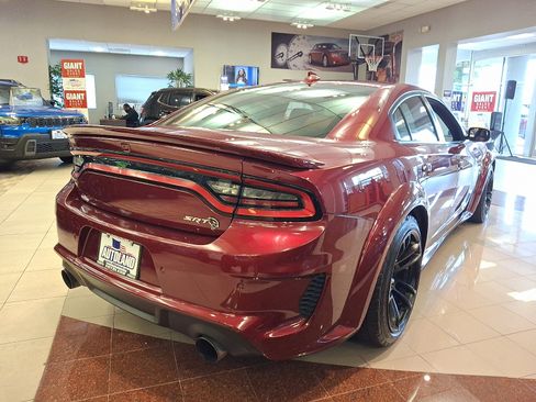 Used 2020 Dodge Charger SRT Hellcat w/ Harman/Kardon Audio Group RWD image 7