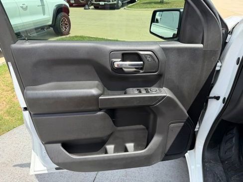 Used 2019 GMC Sierra 1500 4x4 Crew Cab w/ Convenience Package image 8