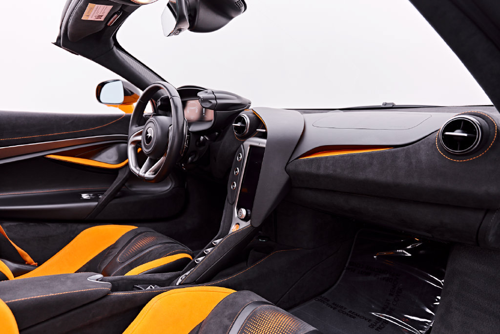Used 2025 McLaren 750S Spider RWD image 58