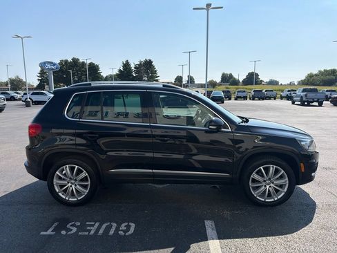 Used 2016 Volkswagen Tiguan SE FWD image 6
