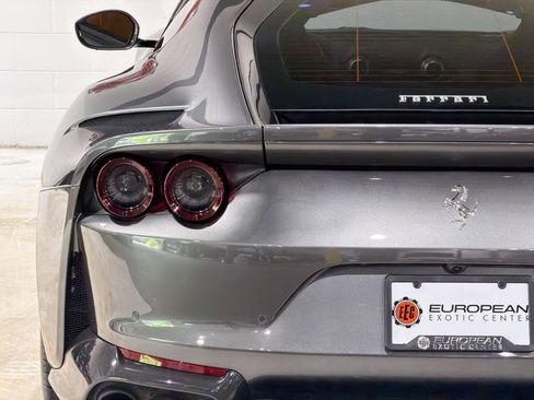 Used 2020 Ferrari 812 Superfast image 33