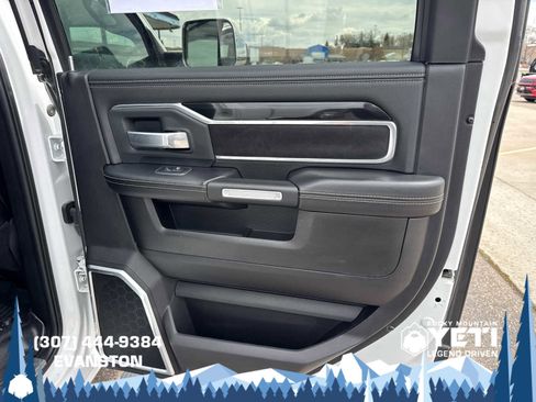 Used 2019 RAM 3500 Laramie AWD/4WD image 17