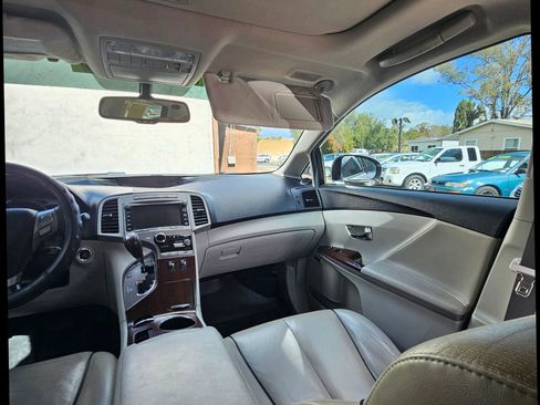 Used 2011 Toyota Venza w/ Premium Pkg #2 image 31