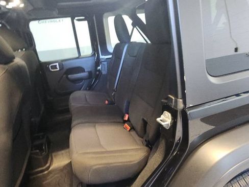 Used 2022 Jeep Wrangler Unlimited Sport AWD/4WD image 12