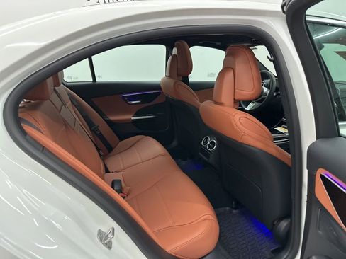 Used 2025 Mercedes-Benz C 300 Sedan image 23
