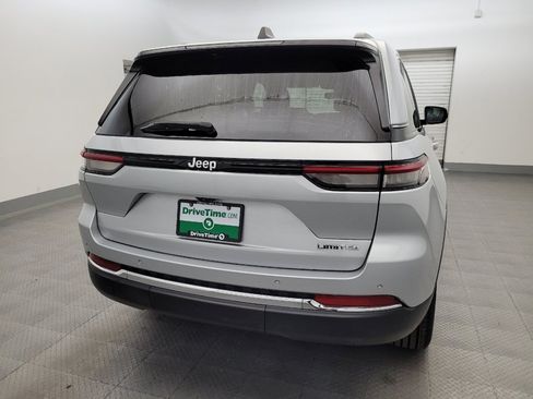 Used 2022 Jeep Grand Cherokee Limited RWD image 7