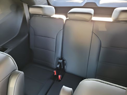 New 2026 Buick Enclave Sport Touring w/ Super Cruise Package image 24