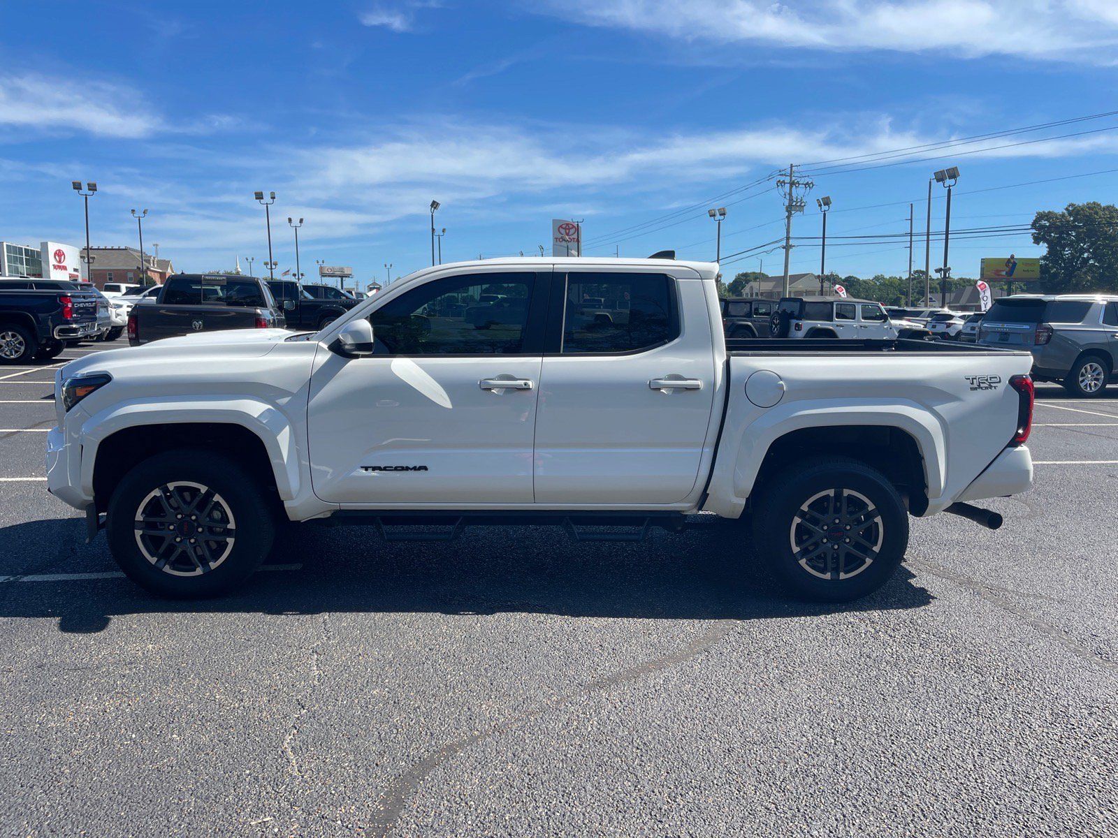 Used 2024 Toyota Tacoma TRD Sport AWD/4WD image 13