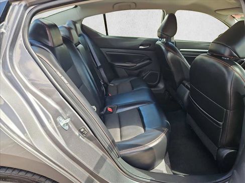 Used 2024 Nissan Altima 2.5 SR FWD image 20