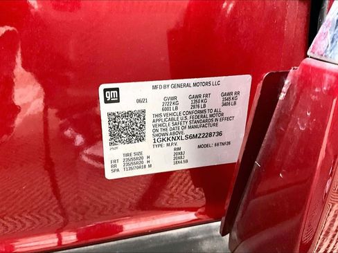 Used 2021 GMC Acadia Denali w/ Denali Ultimate Package image 32