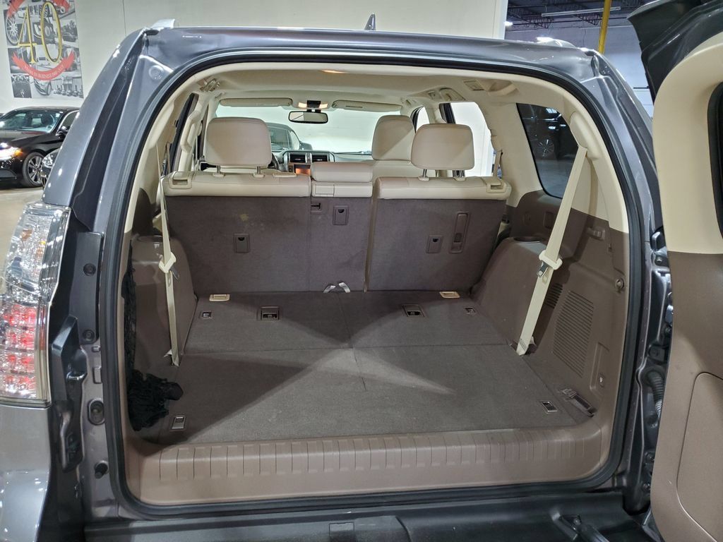 Used 2018 Lexus GX 460 Premium w/ Premium Package AWD/4WD image 44