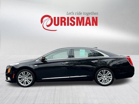 Used 2019 Cadillac XTS Luxury image 3