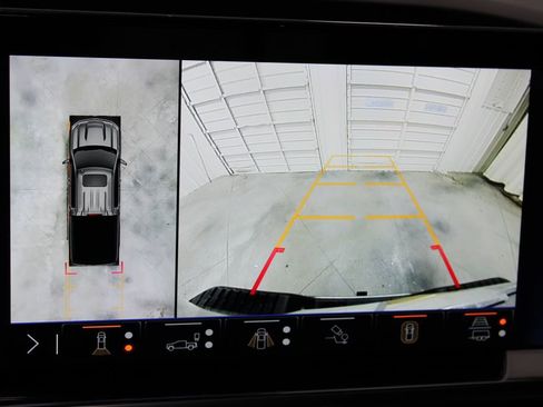 Used 2024 Chevrolet Silverado 1500 High Country w/ High Country Premium Package image 51